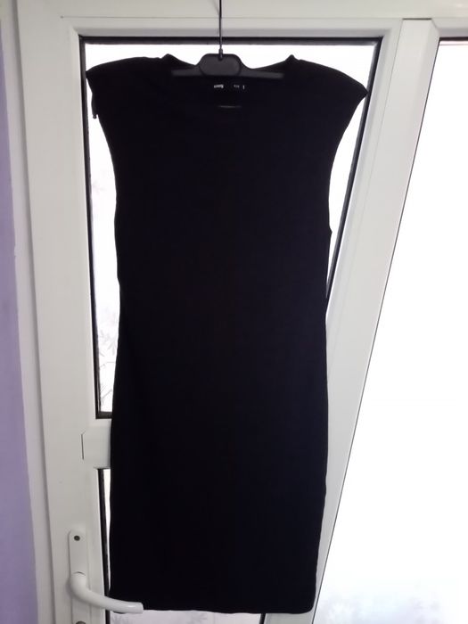 Rochie neagra mini