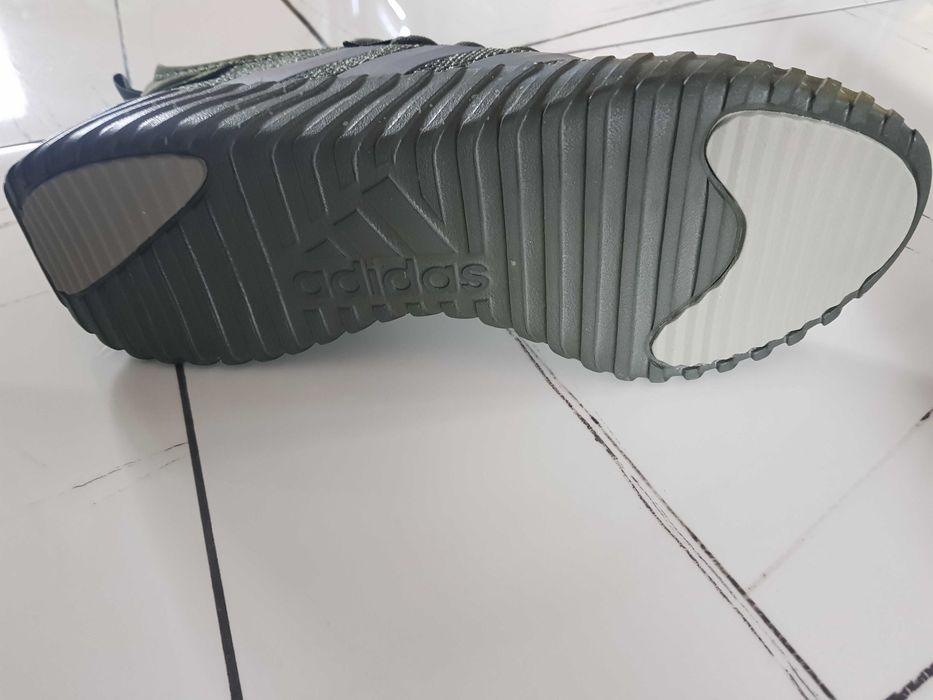Маратонки Adidas Kaptir