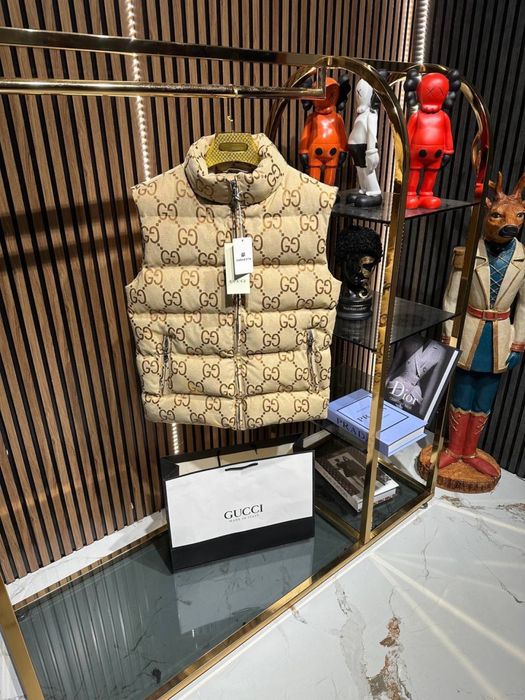 Уникат Boss Moncler Gucci грейки