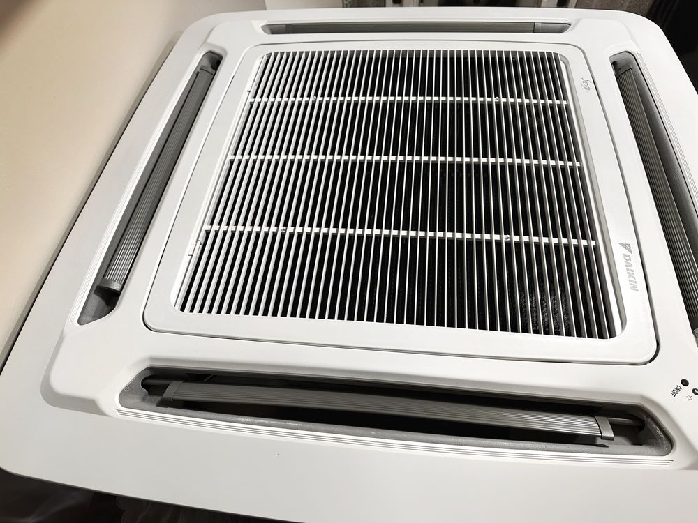 Касетъчен климатик DAIKIN 36000btu