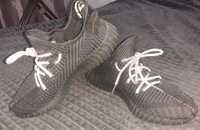 Adidas Yeezy boost 42