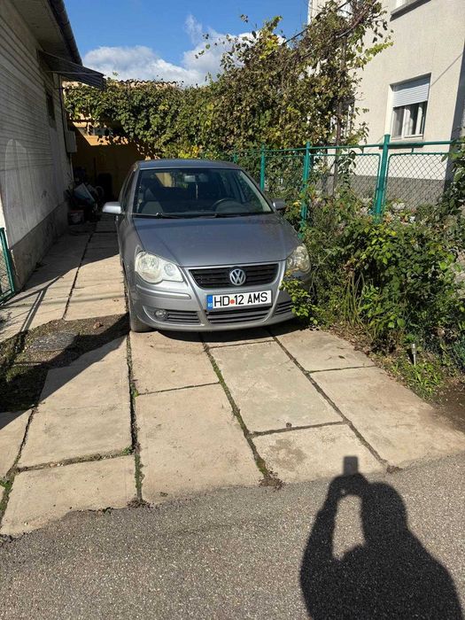 VW Polo Family - 1.2 benzina 2006 4 usi - Aer Conditionat - 145000 KM