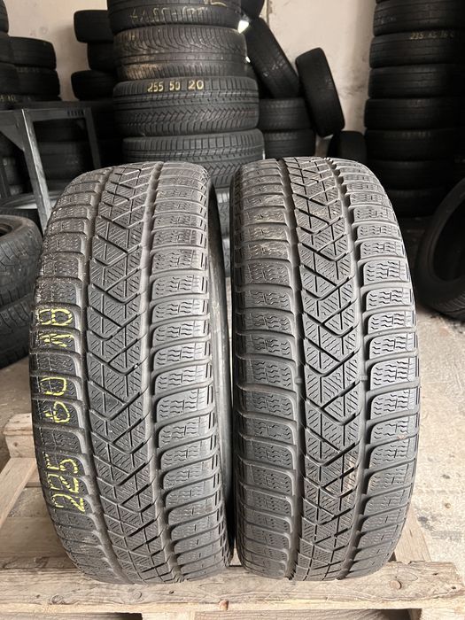 2 anvelope iarna 225/60/18 , pirelli !