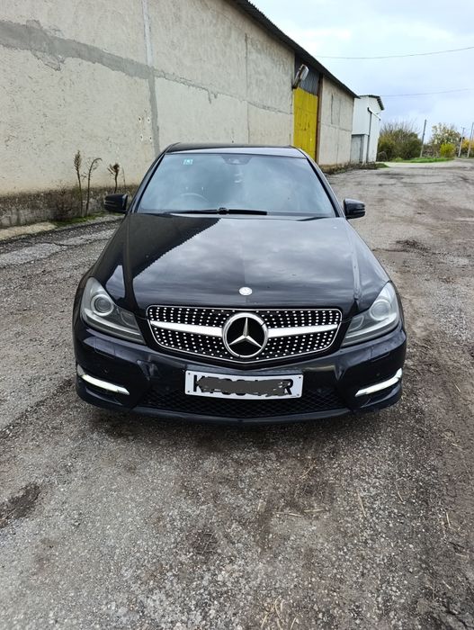 Мерцедес C 250 cdi  Mercedes w204 facelift AMG пакет cdi om651 на част