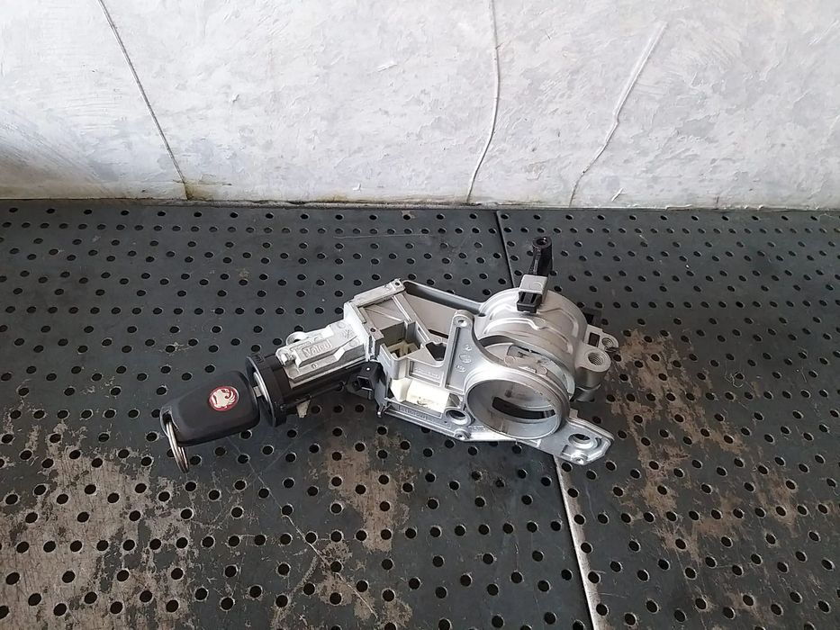 Contact auto cu cheie opel astra h 281726