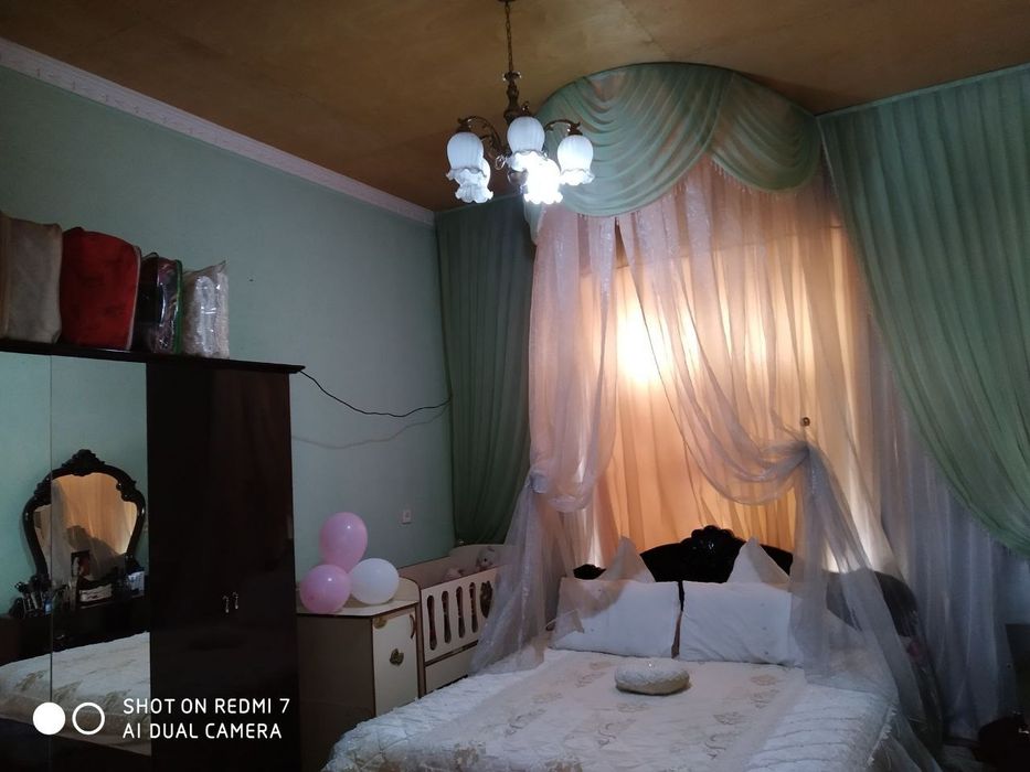 Hovli sotiladi  4 sotib