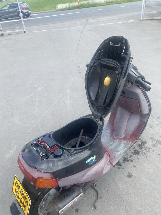 Scuter Piaggio ZIP