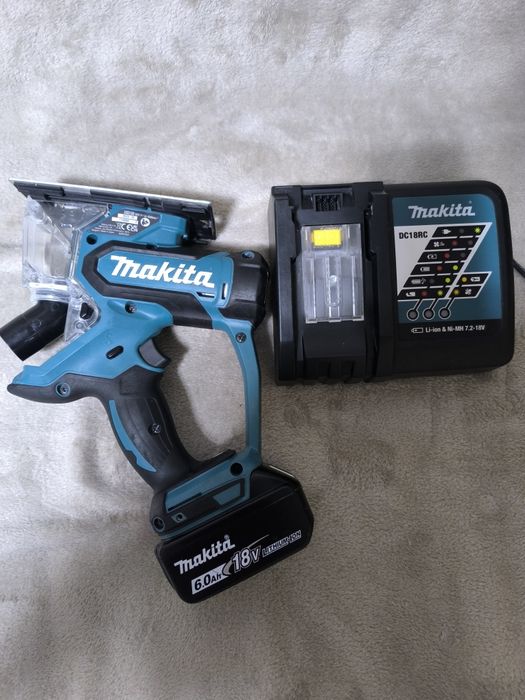 Fierăstrău Makita DSD 180(2023) pentru rigips