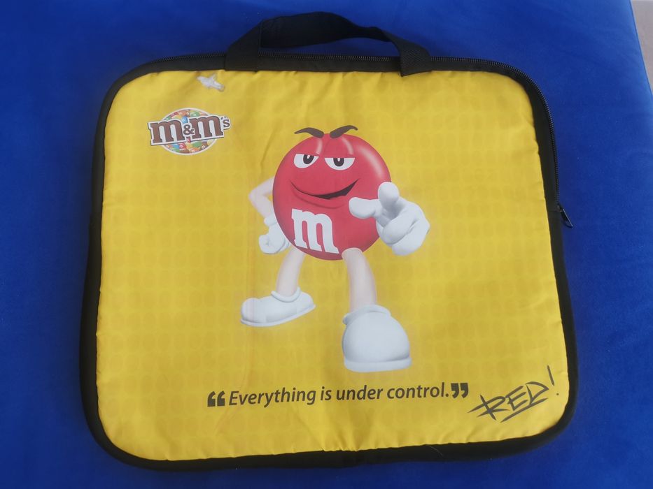 Vand geantă laptop M&M's
