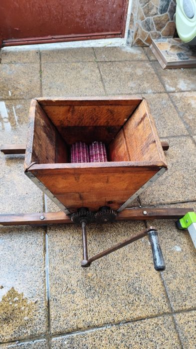 Zdrobitor,butoi vin,butoi tuica