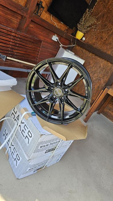 Vând jante+cauciucuri Haxer 114.3 R17