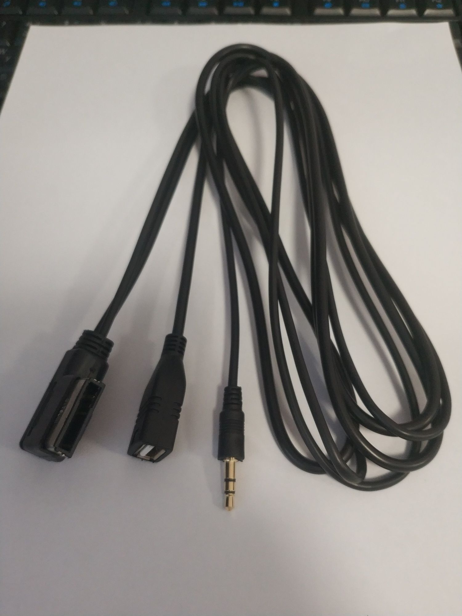 Комбиниран кабел Aux in + USB за MMI системи AMI,MDI audi a3,a4,a5,a6,