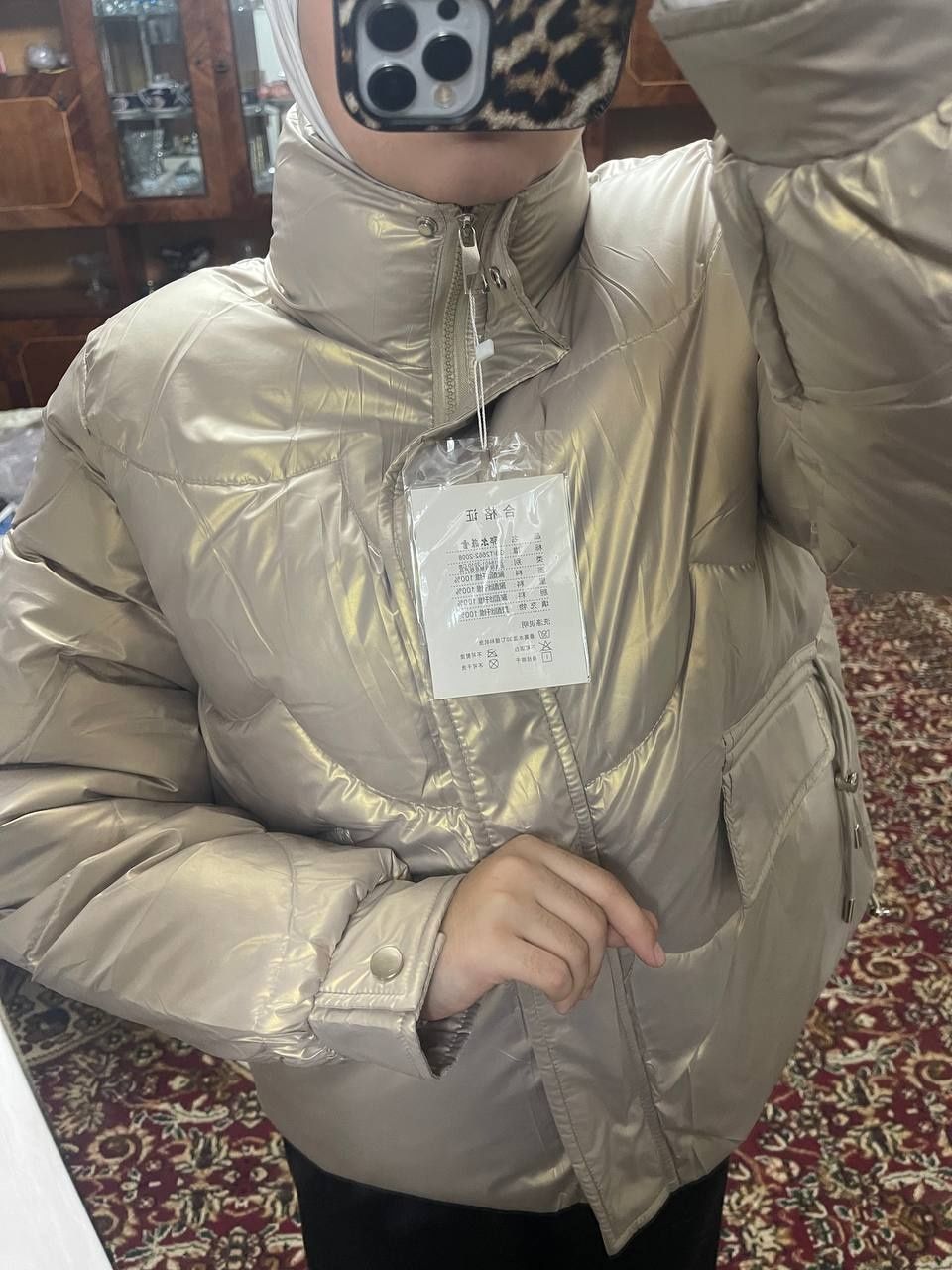 Ayollar uchun qishki kurtka