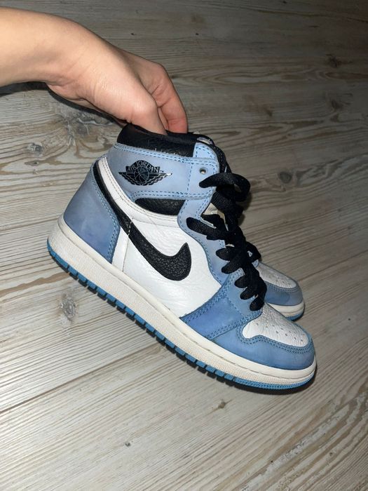 Jordan 1 University blue