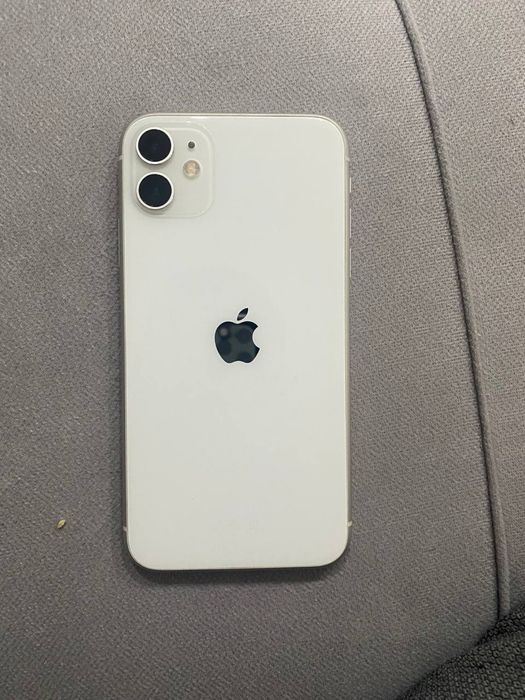 Продаю iphone 11
