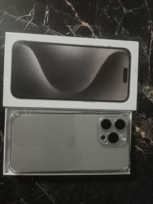 Продам Iphone XR в корпусе 15 Pro Max на 512 GB.