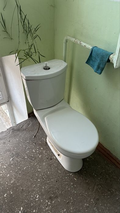 Продам унитаз в хорошеи состоянии