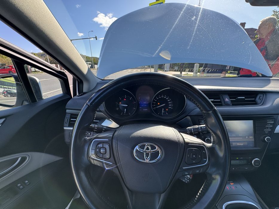 Toyota Avensis 2017 2.0 diesel
