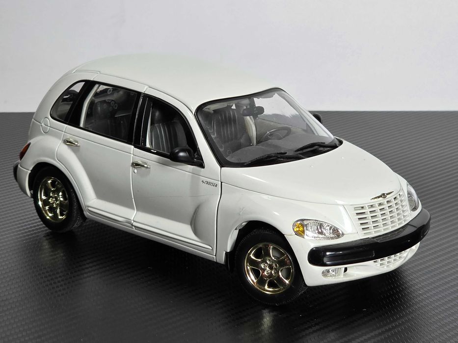 Macheta Auto 1/18 Gate Chrysler PT Cruiser White