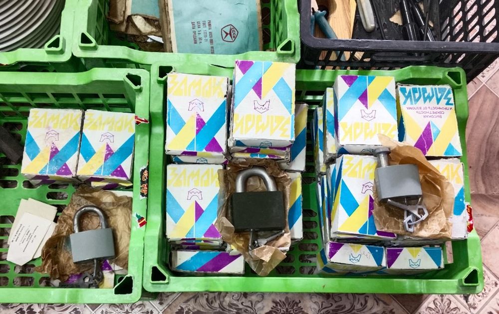 Замок, новый СССР.