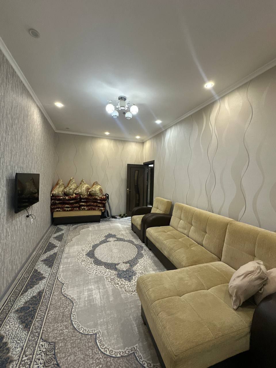 Юнусабад 9 - 2/4/4 кирпичный дом 77 серия 65м²