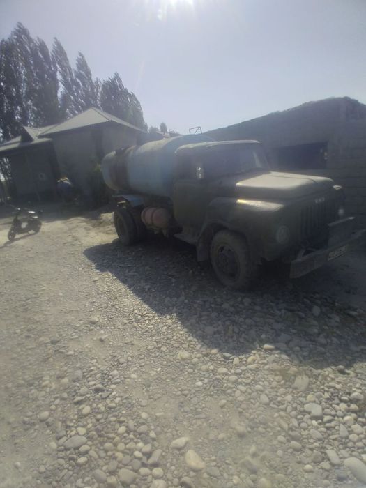Gaz 52 sotiladi narxi 2 500 $
