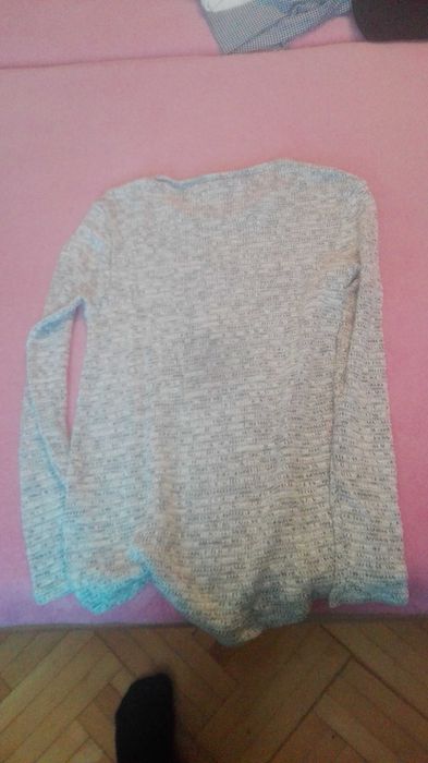 Pulover subțire material finuț de la h&m