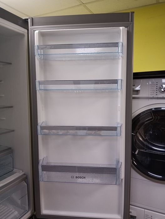 Иноксов комбиниран хладилник с фризер Бош Bosch A+++ 2 години гаранция