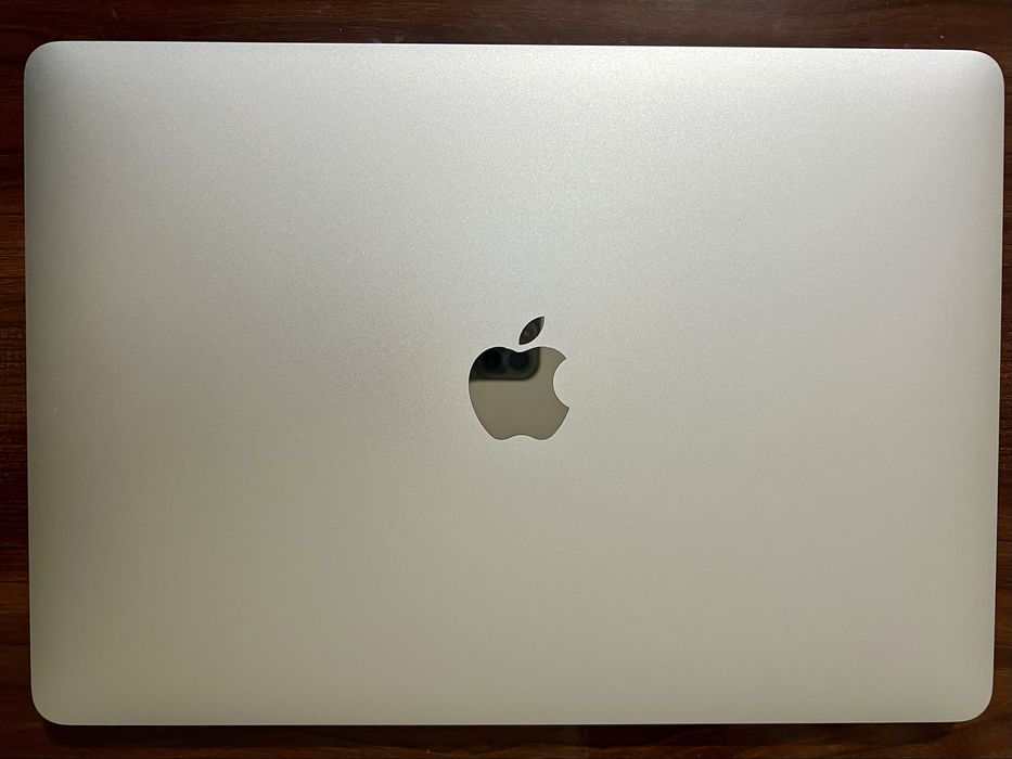 MacBook Air M1 8/256