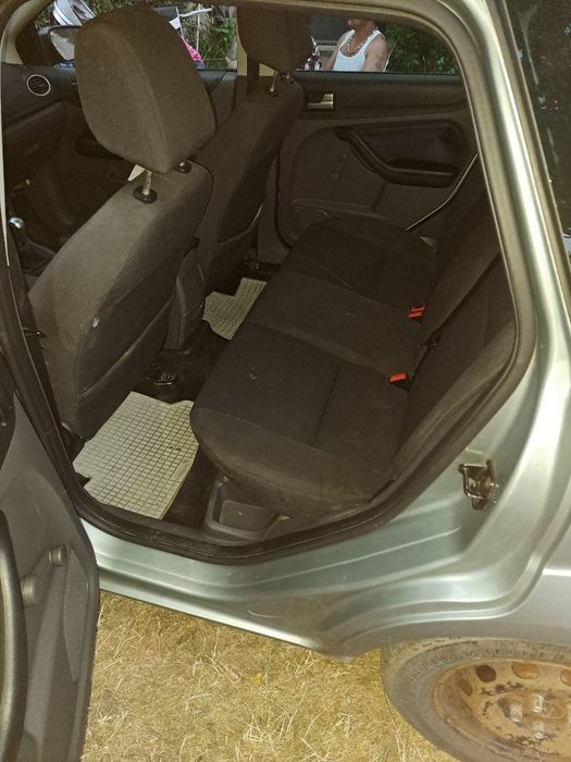 Vând Ford focus urgent