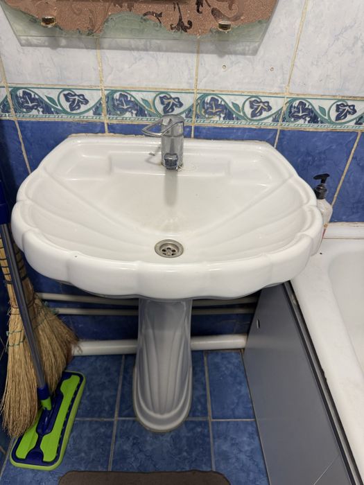 Продаеться раковина