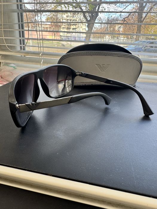 Dsquares, Guess, Armani, louis vuitton