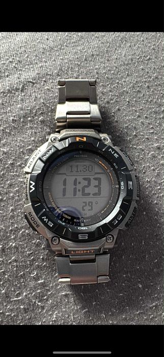 Casio в гаранция неразличим от нов