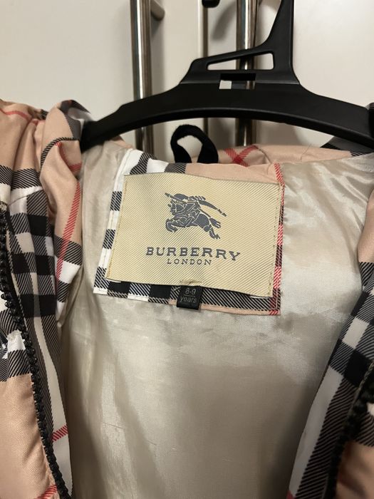 Burberry London яке Женско 8-9 години
