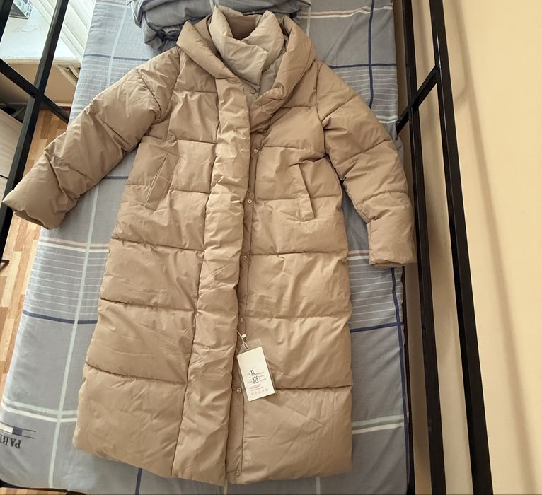Зимняя куртка ,бежевый
