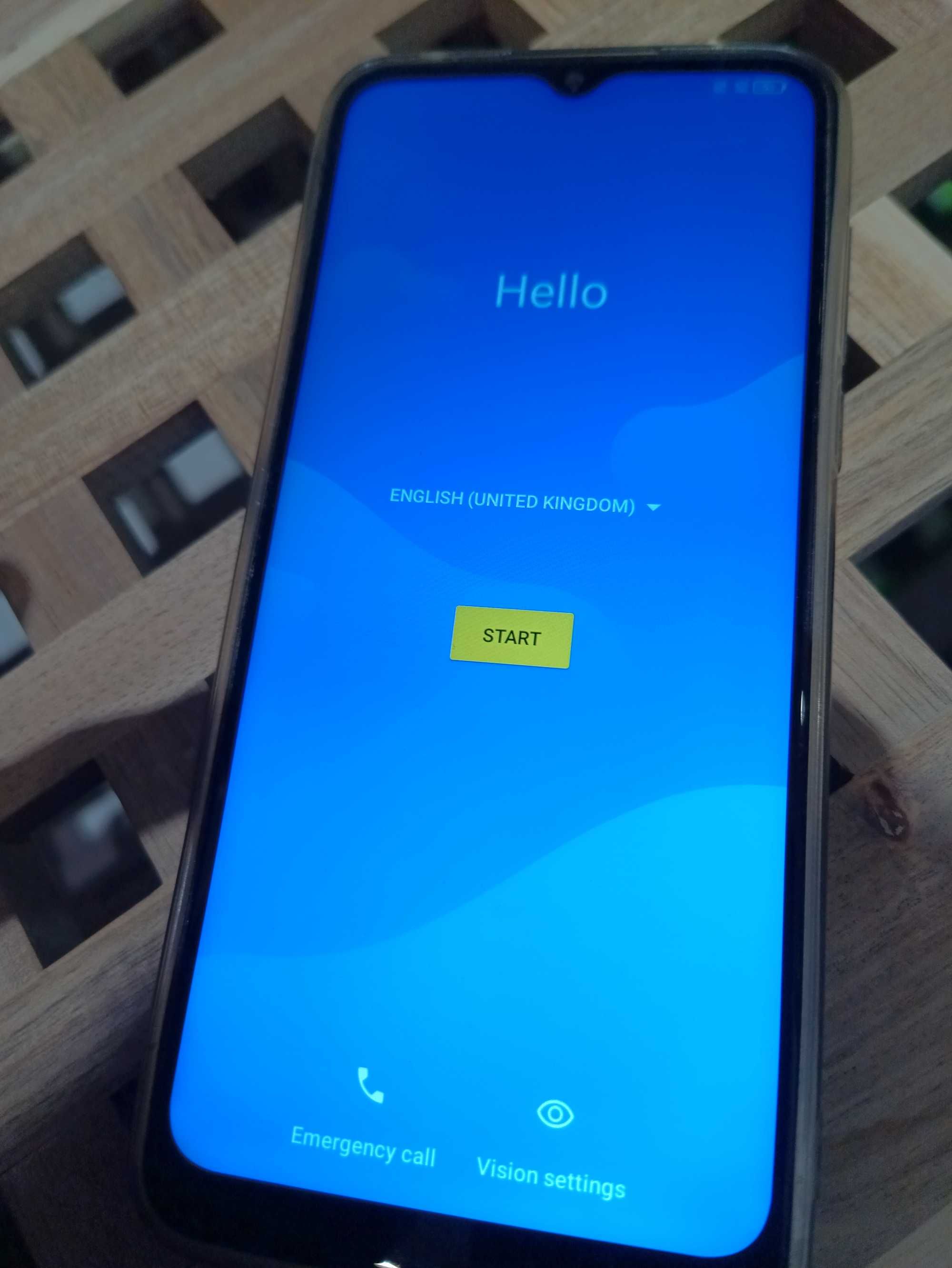 Телефон TCL 6102D