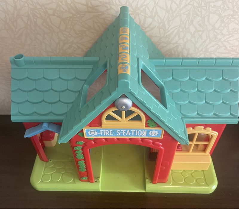 Jucarii pentru copii, masa centru de acrivitato, tabla de scris