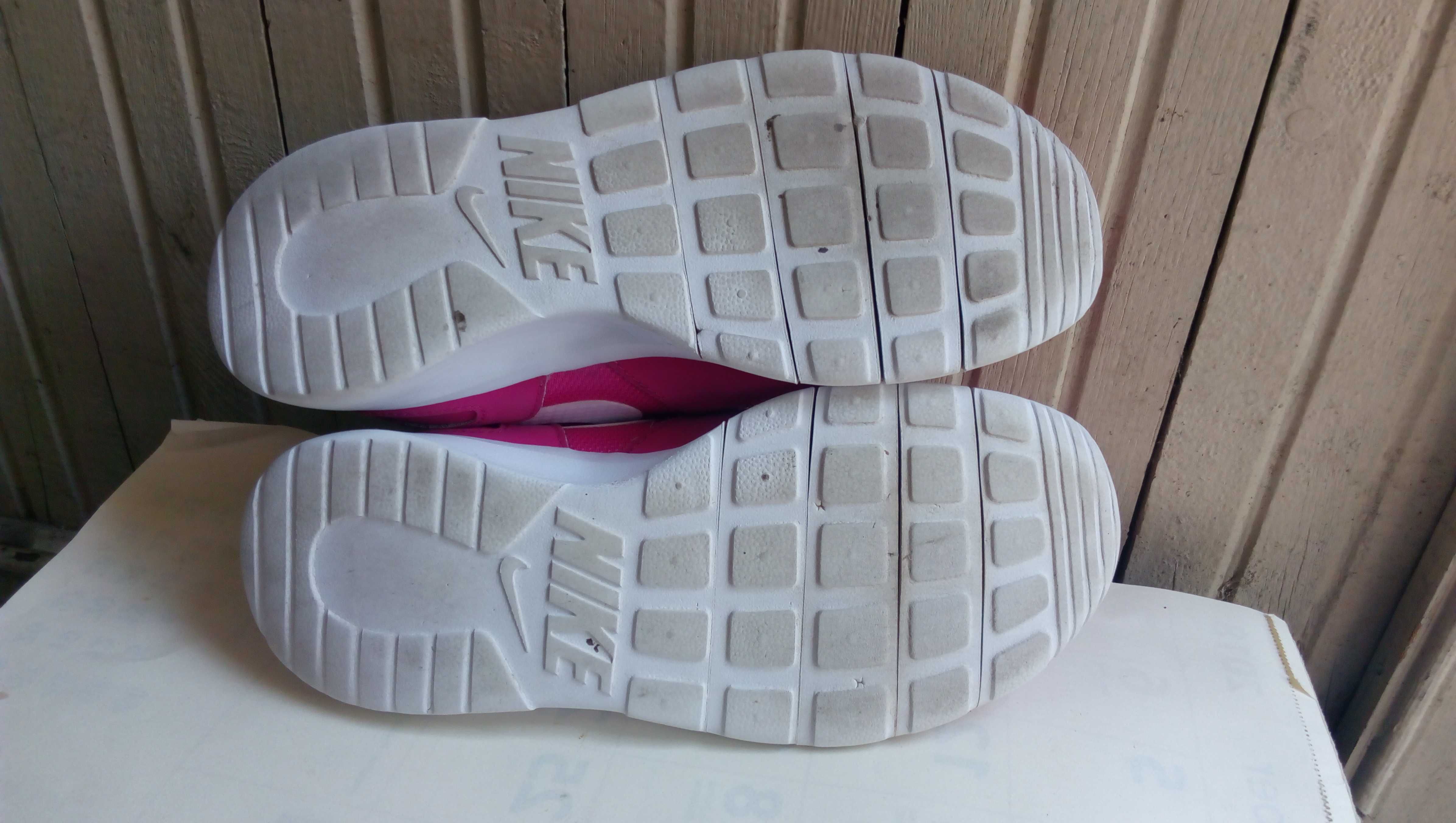'' Nike Kaishi ''Оригинални маратонки 36 номер