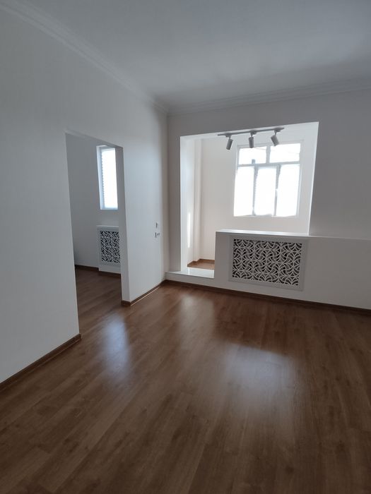 Продается  квартира 1/4/4