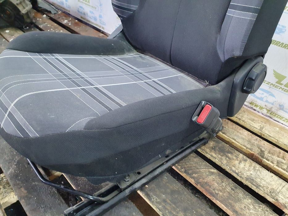 Scaun 72403-yv010 L0295565 Peugeot 108 1  [din 2015 pana  2020]