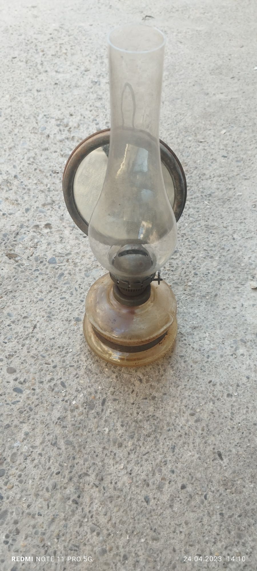 Vând lampa cu gaz