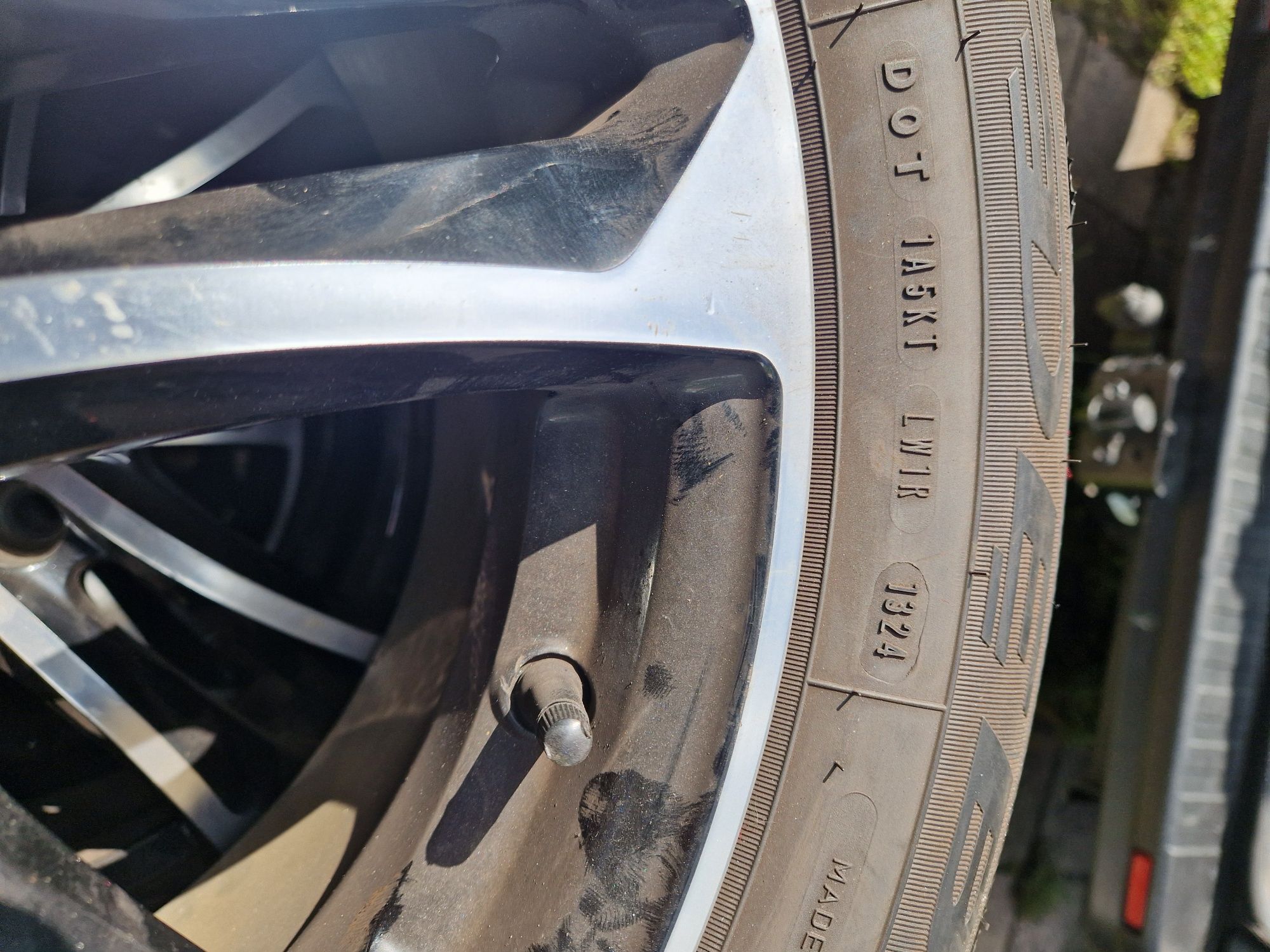 Алуминиеви джанти с гуми  17 ки  225/60r17
