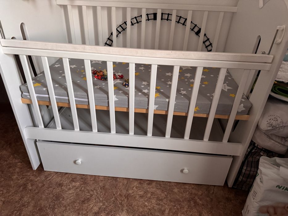 манеж в хорошем состоянии