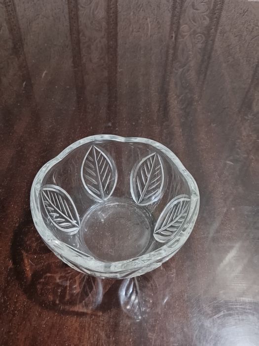 Продаются хрустальные вазочки