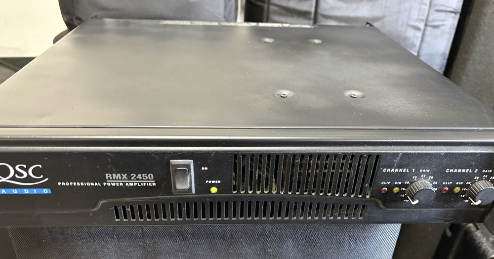 Amplificator QSC RMX2450 (statie putere)