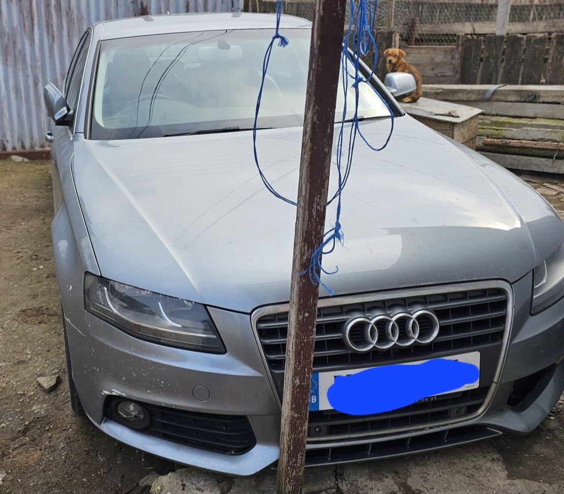 Audi A4 din 2012, motor 2.0 diesel piese dezmembrari