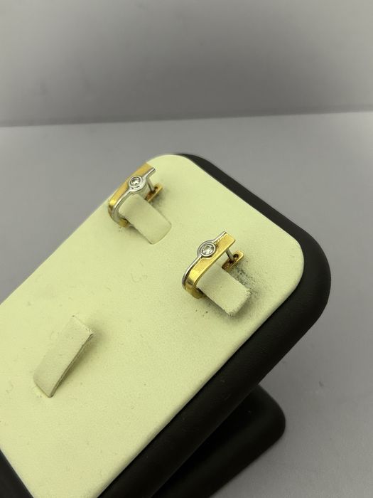 Золотые серьги с бриллиантами, 750 /  СА