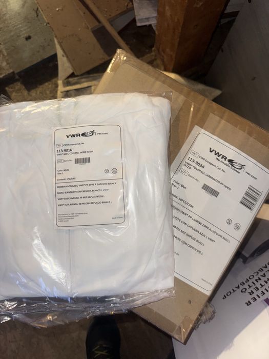 Combinezoane unică folosință VWR Basic Coverall Hood W/ZIP, 40g/m2