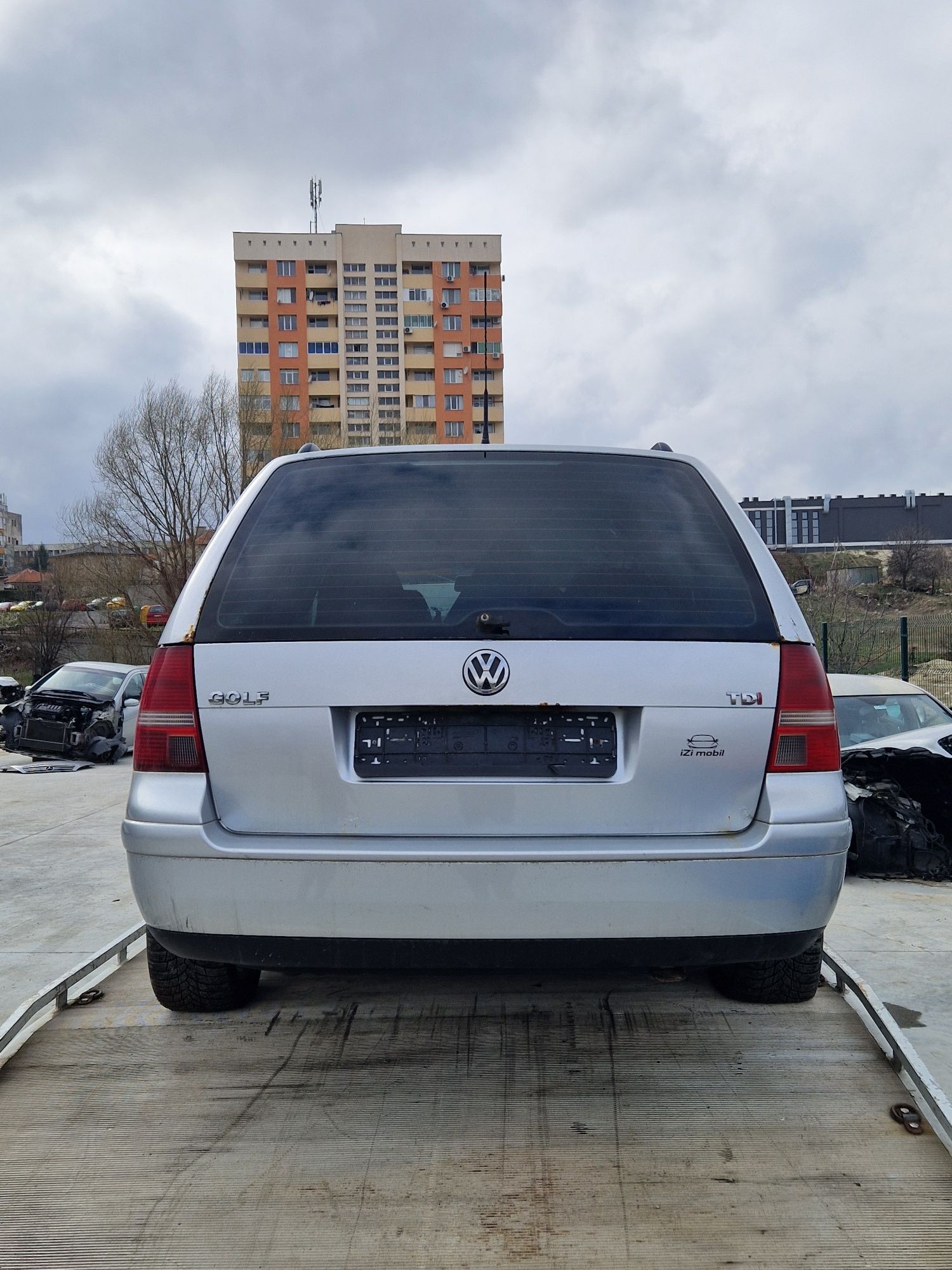 Golf 4 1.9 TDI (НА ЧАСТИ)