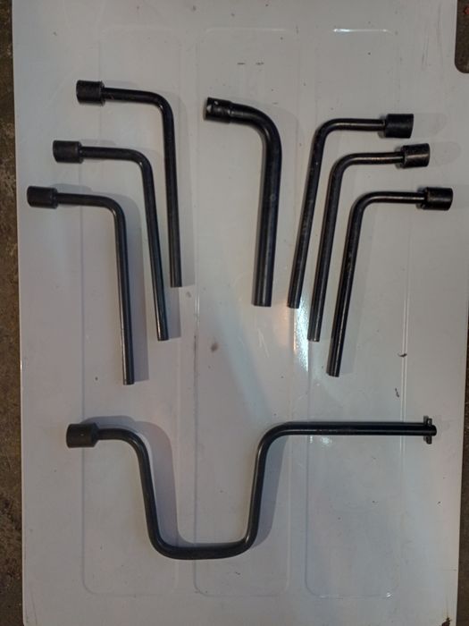 Manivela roți pe 17 sau 19